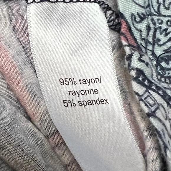 Maurices Ladies tank top - Picture 9 of 9